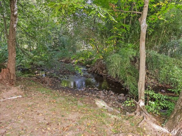 95 Columbus Place APT 6, Stamford CT 06907