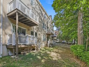 95 Columbus Place APT 6, Stamford CT 06907