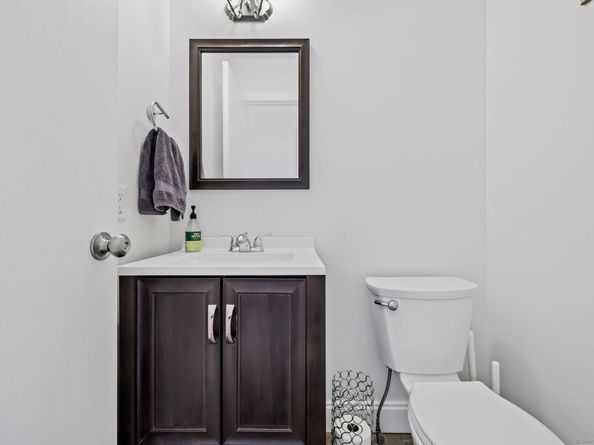 95 Columbus Place APT 6, Stamford CT 06907