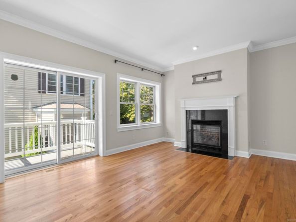 160 Glenbrook Road 4D, Stamford CT 06902