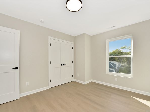 74 Soundview Avenue 74, Fairfield CT 06825