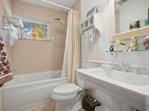 4 Alan Road, Danbury CT 06810