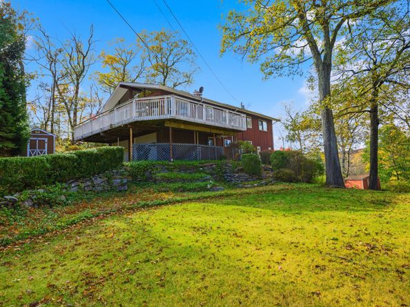 4 Alan Road, Danbury CT 06810