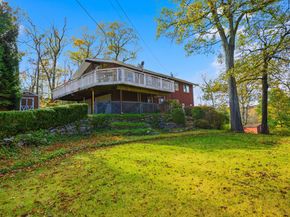 4 Alan Road, Danbury CT 06810