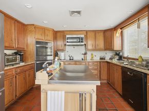 4 Alan Road, Danbury CT 06810