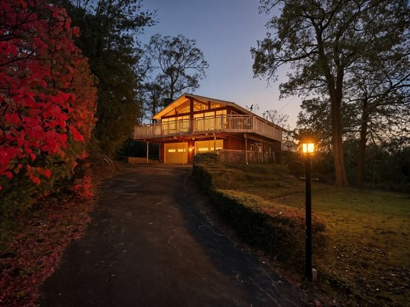 4 Alan Road, Danbury CT 06810