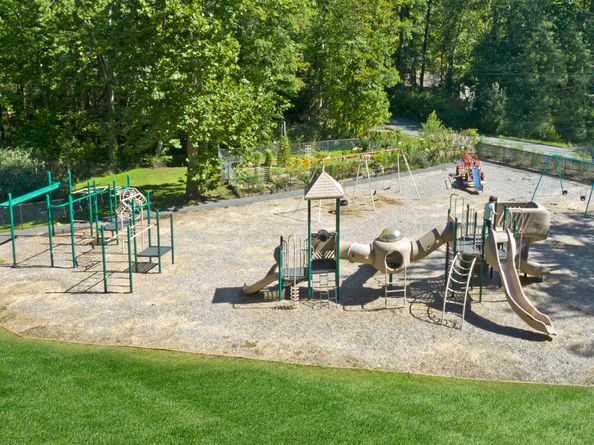 4 Alan Road, Danbury CT 06810