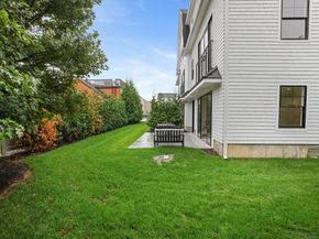345 Reef Road C9, Fairfield CT 06824