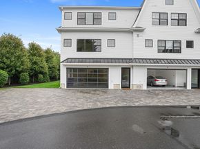345 Reef Road C9, Fairfield CT 06824