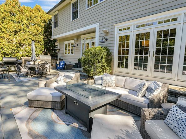 93 Mansfield Avenue, Darien CT 06820
