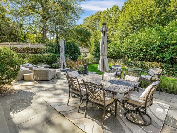 93 Mansfield Avenue, Darien CT 06820