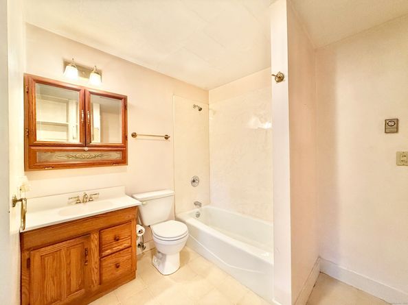 14 E Rocks Road, Norwalk CT 06851