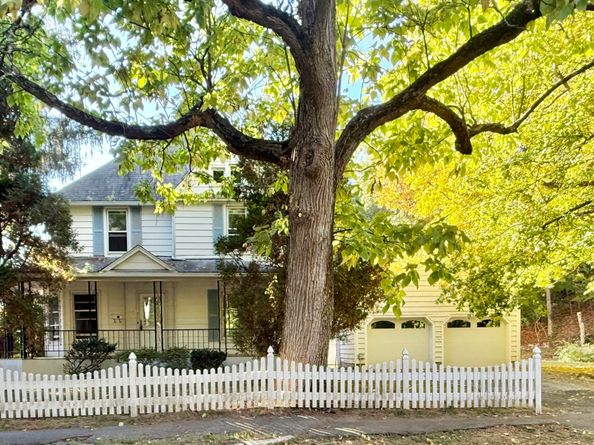 14 E Rocks Road, Norwalk CT 06851