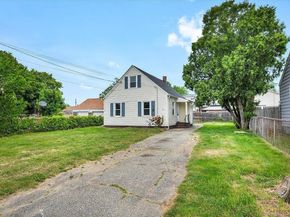 182 Trumbull Avenue, Bridgeport CT 06606