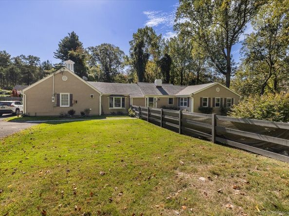 368 Den Road, Stamford CT 06903