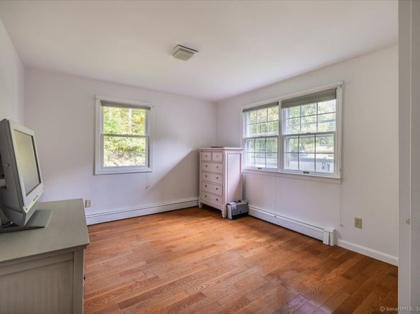 368 Den Road, Stamford CT 06903