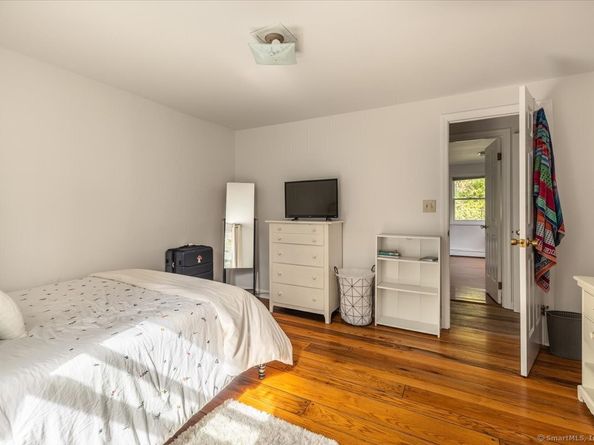 368 Den Road, Stamford CT 06903