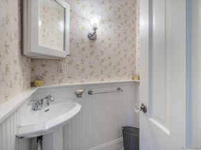 368 Den Road, Stamford CT 06903