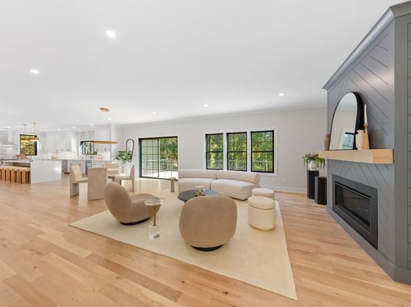 31 Gray Farms Road, Stamford CT 06905