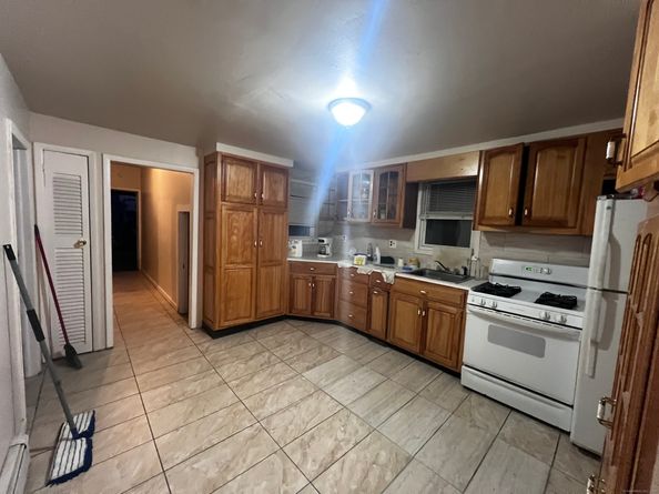 43 Clinton Avenue, Bridgeport CT 06604