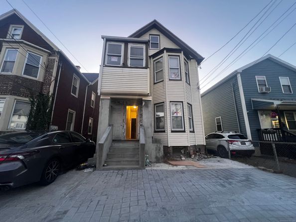 43 Clinton Avenue, Bridgeport CT 06604