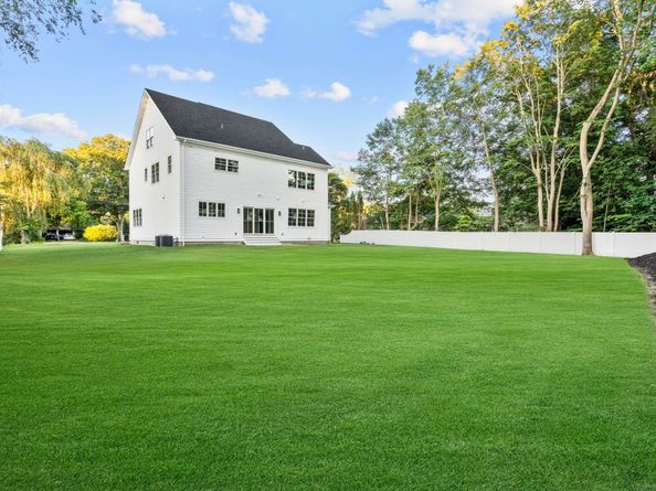 31 High Ridge Road, Fairfield CT 06825