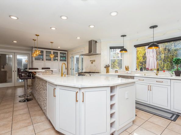 1 Rajcula Farm Road, Brookfield CT 06804