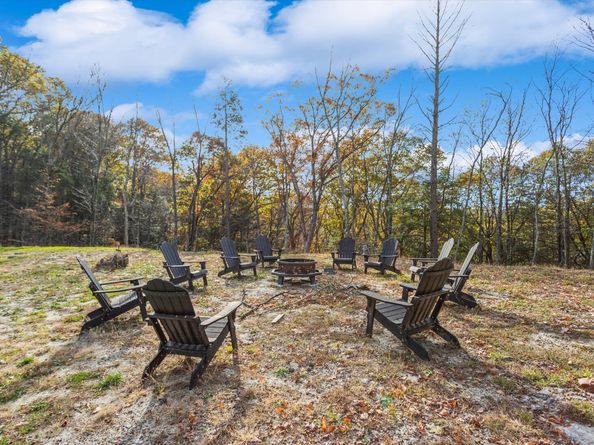 1 Rajcula Farm Road, Brookfield CT 06804