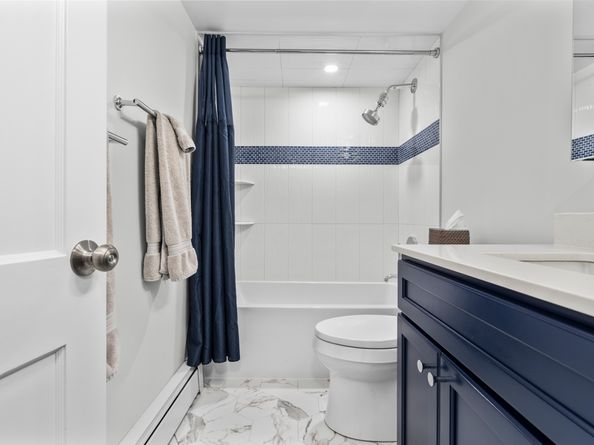 60 Winnepoge Drive, Fairfield CT 06825