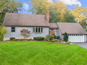 60 Winnepoge Drive, Fairfield CT 06825