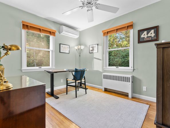60 Winnepoge Drive, Fairfield CT 06825
