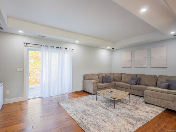 2 Evet Drive, New Fairfield CT 06812