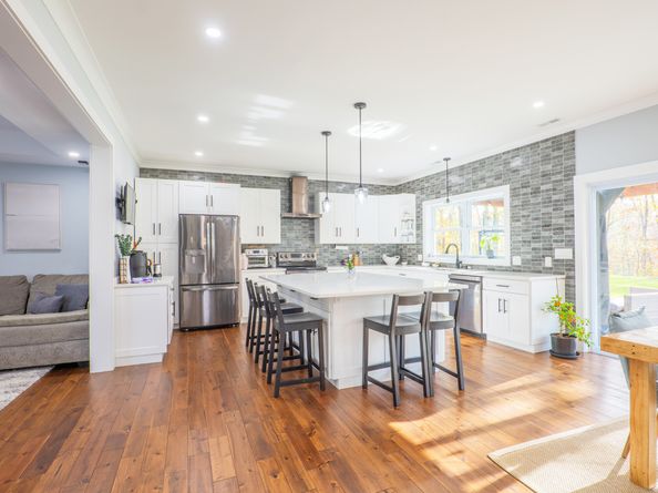 2 Evet Drive, New Fairfield CT 06812