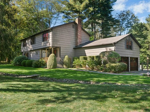 7 Morehouse Lane, Norwalk CT 06850