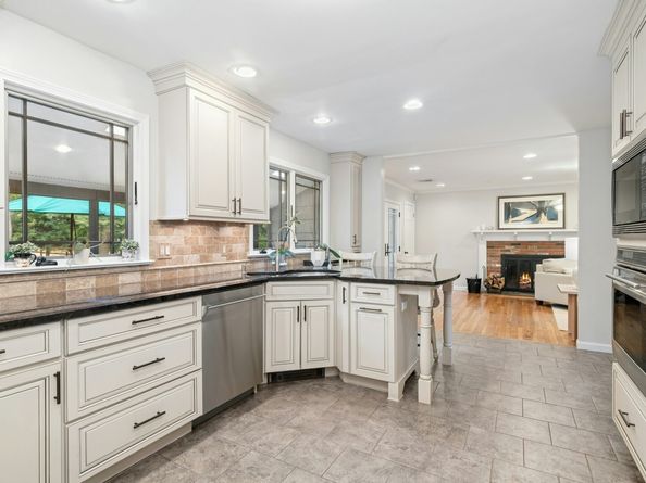 7 Morehouse Lane, Norwalk CT 06850