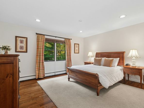 7 Morehouse Lane, Norwalk CT 06850