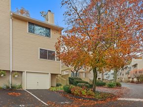 46 Sunrise Hill Road 46, Norwalk CT 06851