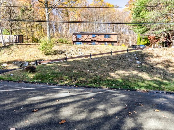 44 Princess Wenonah Drive, Shelton CT 06484