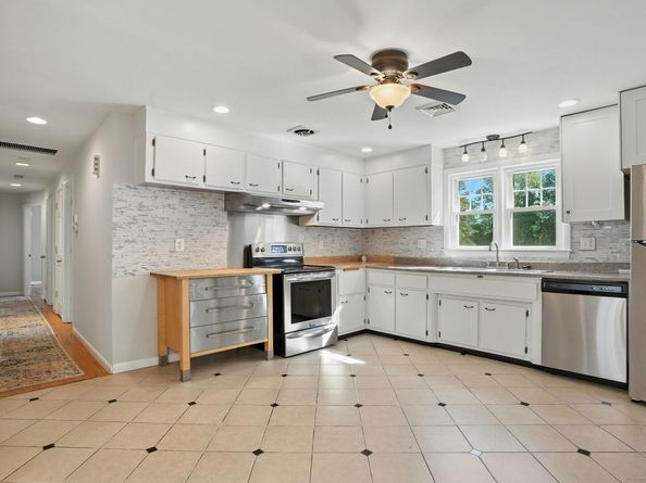 918 Daniels Farm Road, Trumbull CT 06611