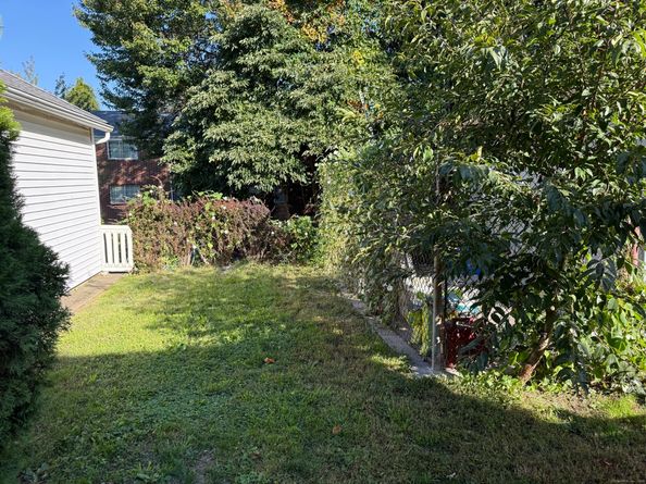 520 Savoy Street, Bridgeport CT 06606