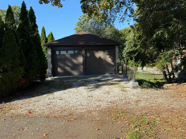 520 Savoy Street, Bridgeport CT 06606
