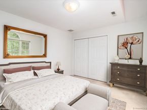 11 Emerald Ridge Court, Shelton CT 06484