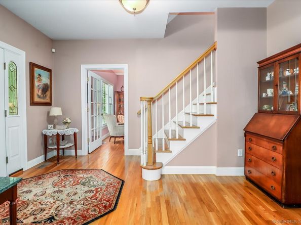 11 Emerald Ridge Court, Shelton CT 06484