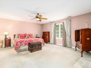 11 Emerald Ridge Court, Shelton CT 06484