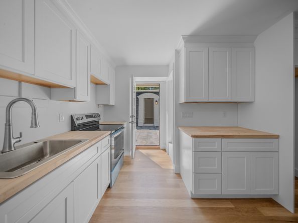 103 Deepwood Road, Easton CT 06612