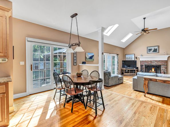 941 Constitution Boulevard N, Shelton CT 06484