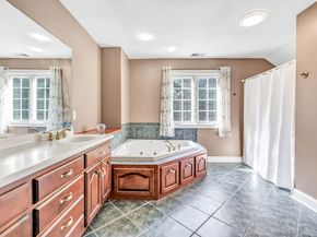 941 Constitution Boulevard N, Shelton CT 06484