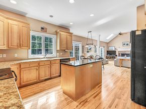 941 Constitution Boulevard N, Shelton CT 06484