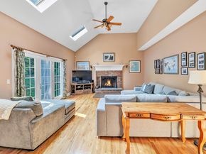 941 Constitution Boulevard N, Shelton CT 06484