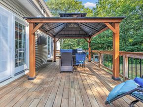 941 Constitution Boulevard N, Shelton CT 06484